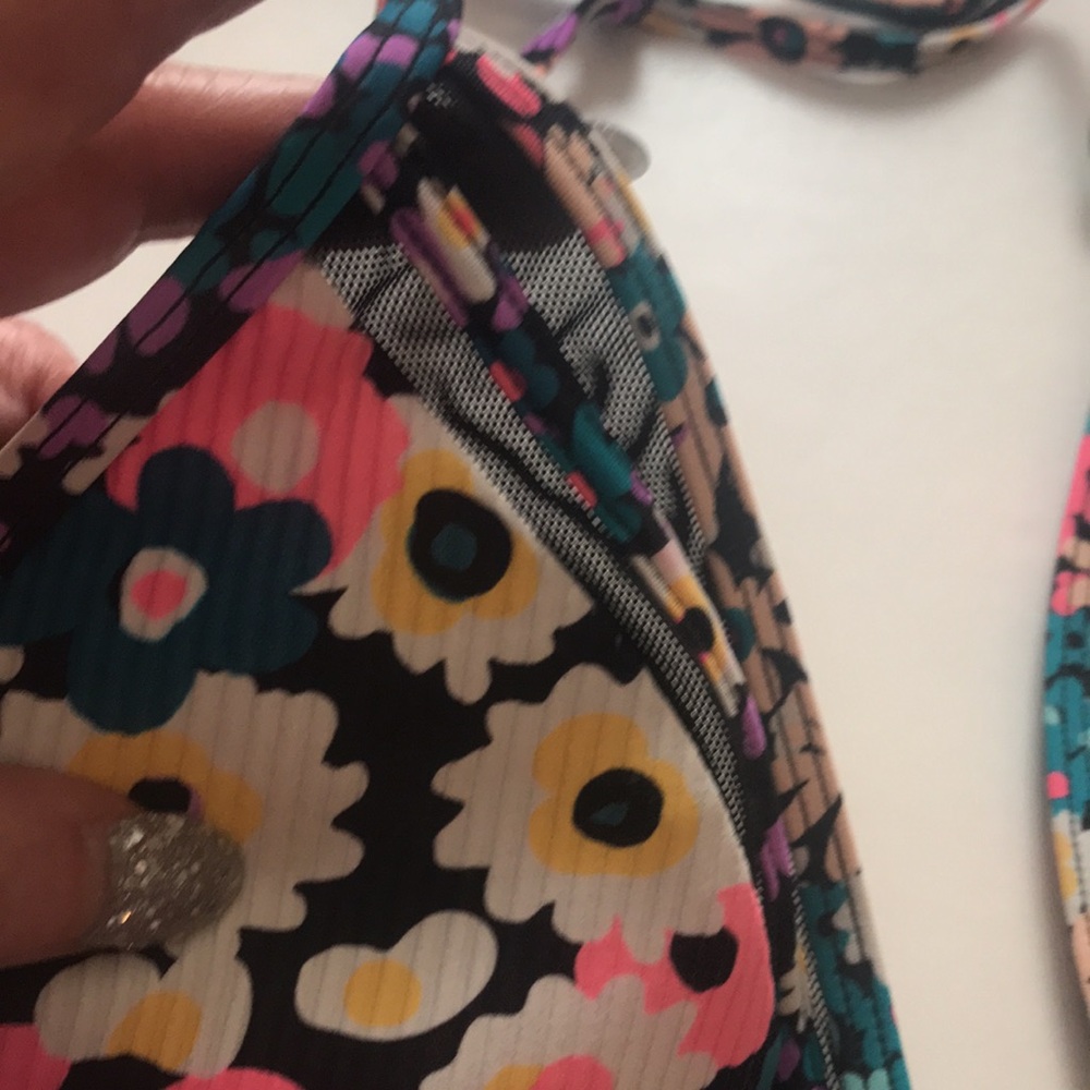 Body Glove Bikini Floral & Black - Picture 7 of 13